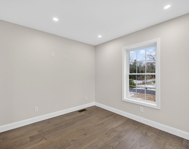 335 Raymond - Photo Thumbnail 39
