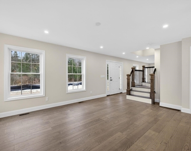 335 Raymond - Photo Thumbnail 12