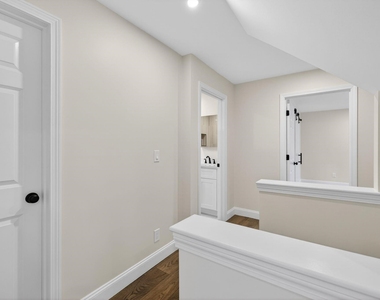 335 Raymond - Photo Thumbnail 23