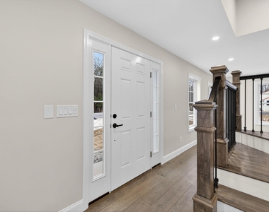 335 Raymond - Photo Thumbnail 5
