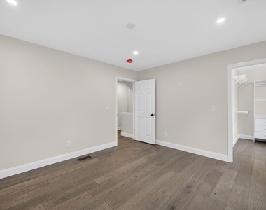 335 Raymond - Photo Thumbnail 42