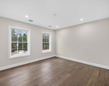 335 Raymond - Photo Thumbnail 40