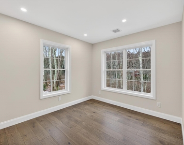 335 Raymond - Photo Thumbnail 37