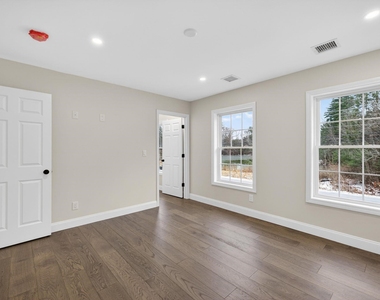 335 Raymond - Photo Thumbnail 41