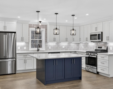 335 Raymond - Photo Thumbnail 10