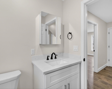 335 Raymond - Photo Thumbnail 27