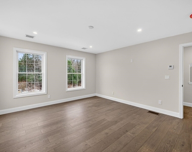 335 Raymond - Photo Thumbnail 30