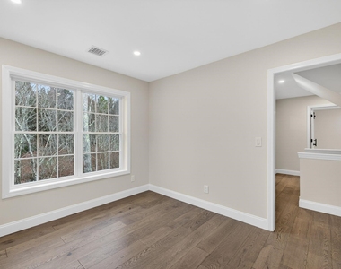 335 Raymond - Photo Thumbnail 38