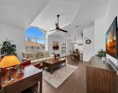 13211 Whitehaven Lane - Photo Thumbnail 27