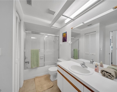 13211 Whitehaven Lane - Photo Thumbnail 18