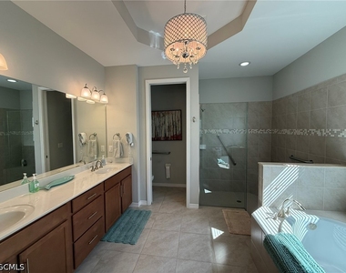 3916 King Edwards Street - Photo Thumbnail 23