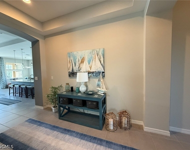 3916 King Edwards Street - Photo Thumbnail 7