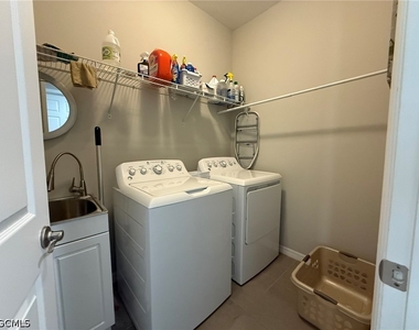 3916 King Edwards Street - Photo Thumbnail 11