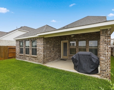 753 Lake Lacosta Drive - Photo Thumbnail 17