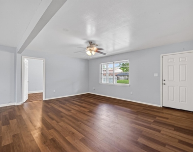 4118 Sunflower Street - Photo Thumbnail 28