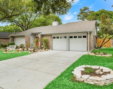 13426 Nevermore Drive - Photo Thumbnail 3