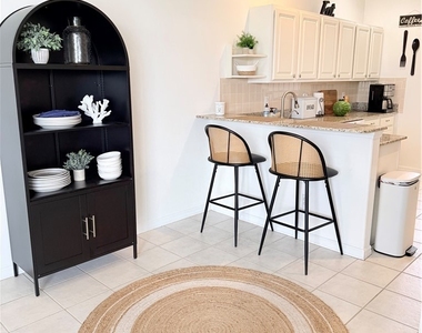 15055 Tamarind Cay Court - Photo Thumbnail 4