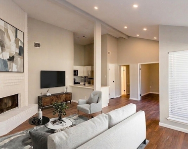 5115 Beaverhollow Drive - Photo Thumbnail 4