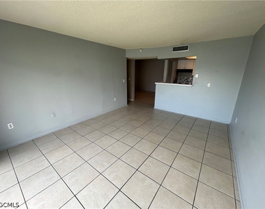 3704 Broadway - Photo Thumbnail 2