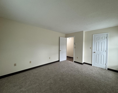 131 Eastern - Photo Thumbnail 29