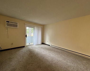 131 Eastern - Photo Thumbnail 12
