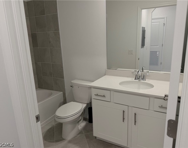 18421 Copperhead Court N - Photo Thumbnail 14