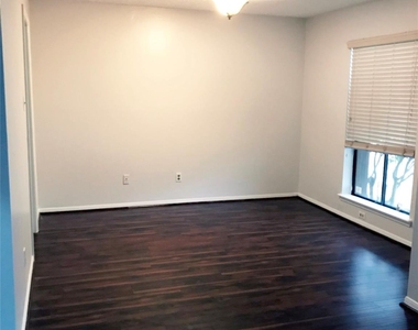 10118 Sageglow Drive - Photo Thumbnail 9