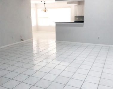 10118 Sageglow Drive - Photo Thumbnail 5