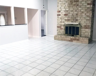 10118 Sageglow Drive - Photo Thumbnail 6
