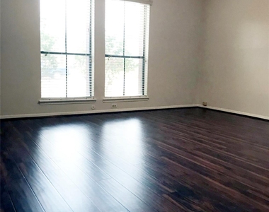 10118 Sageglow Drive - Photo Thumbnail 10
