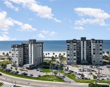 2810 Estero Boulevard - Photo Thumbnail 24