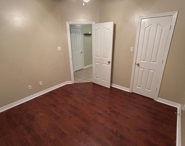 3702 Mystic Circle - Photo Thumbnail 14