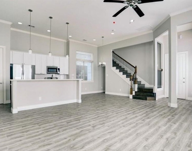 8907 Spring Knoll Forest Drive - Photo Thumbnail 7