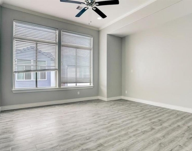8907 Spring Knoll Forest Drive - Photo Thumbnail 14