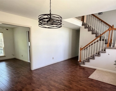 7771 Springville Drive - Photo Thumbnail 3