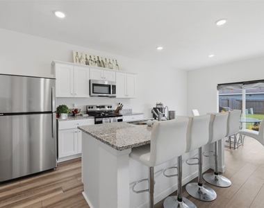 10138 Tiger Flower Lane - Photo Thumbnail 5
