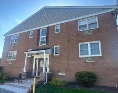 605 Grove - Photo Thumbnail 8