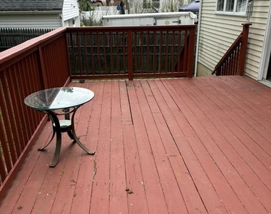 521 Pleasant Valley - Photo Thumbnail 13