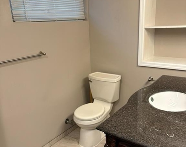 521 Pleasant Valley - Photo Thumbnail 21