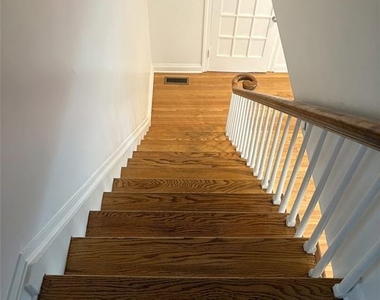 521 Pleasant Valley - Photo Thumbnail 25