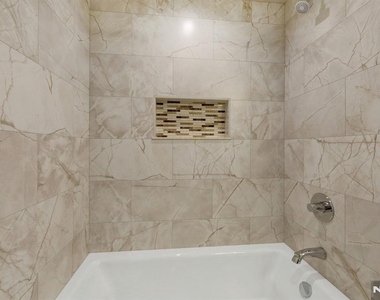 134 Johnson - Photo Thumbnail 27
