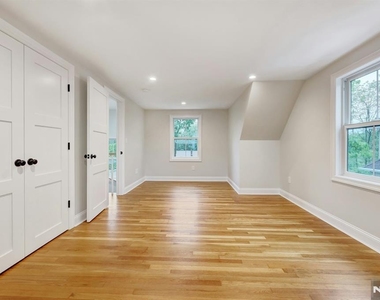 134 Johnson - Photo Thumbnail 25