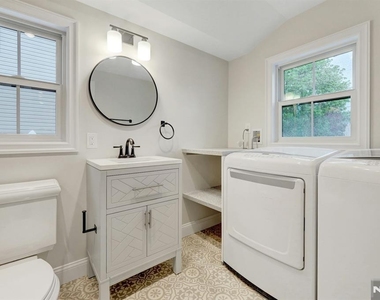 134 Johnson - Photo Thumbnail 14