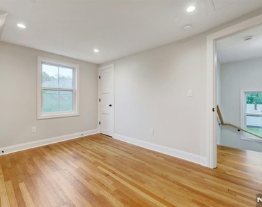 134 Johnson - Photo Thumbnail 20