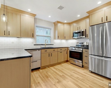 134 Johnson - Photo Thumbnail 9