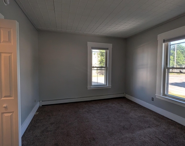 68 Charles - Photo Thumbnail 35