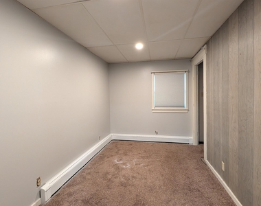 68 Charles - Photo Thumbnail 31