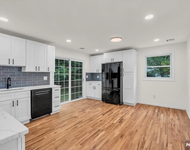 55 Orchard - Photo Thumbnail 8