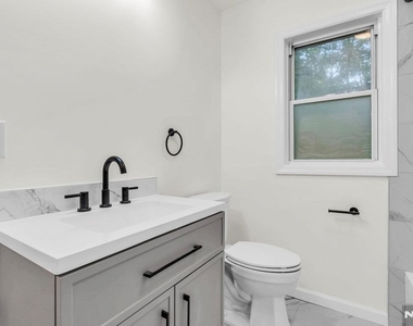55 Orchard - Photo Thumbnail 14