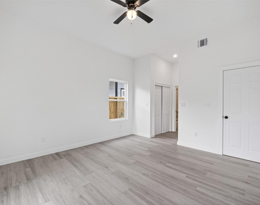 9009 Hilda Street - Photo Thumbnail 11